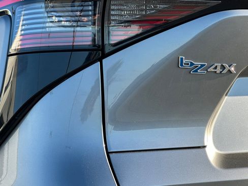 Used 2024 Toyota bZ4X XLE w/ Weather Package image 30