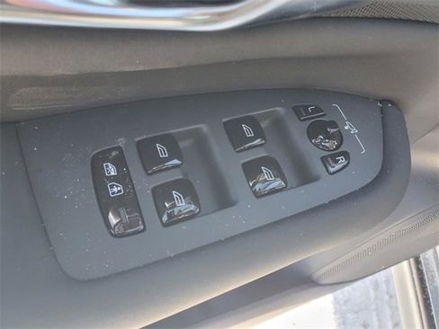 New 2026 Volvo XC90 B6 Ultra w/ Protection Package image 13