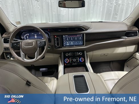 Used 2023 GMC Yukon XL Denali image 10
