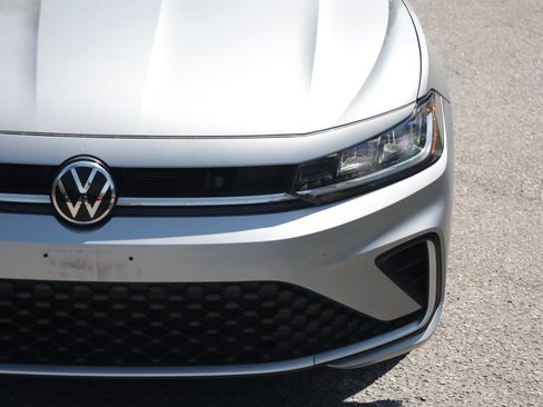 Used 2025 Volkswagen Jetta S image 16