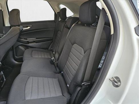 New 2024 Ford Edge SE image 12