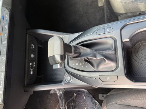 Used 2025 Kia K4 LXS image 39