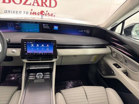 New 2026 Lincoln Nautilus Reserve image 12