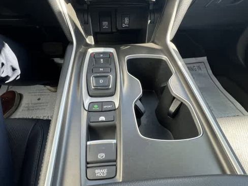 Used 2018 Honda Accord Touring image 29