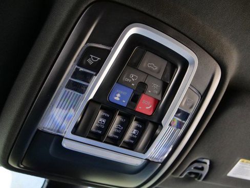 Used 2024 RAM 3500 Laramie w/ Night Edition image 27