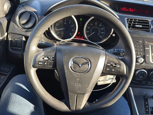 Used 2014 MAZDA MAZDA5 Sport image 10