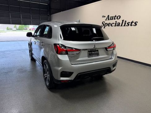 Used 2025 Mitsubishi Outlander Sport AWD image 3
