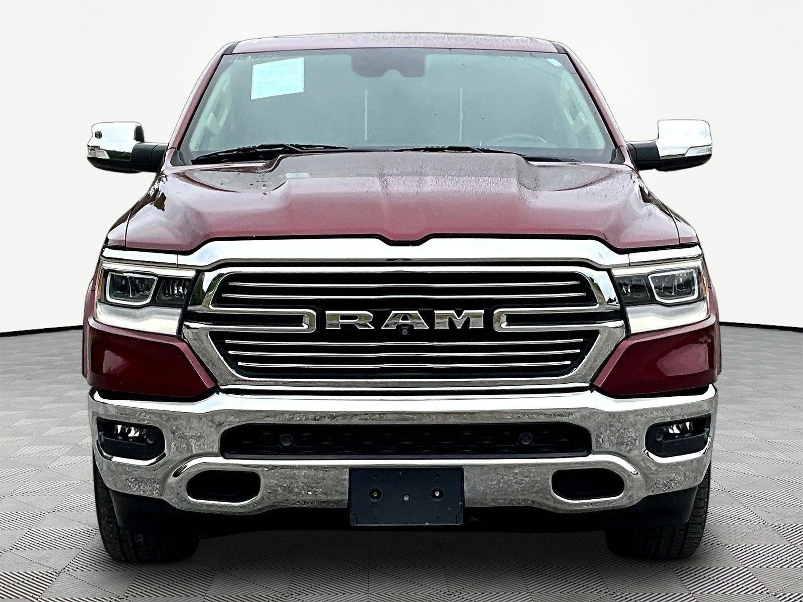 Used 2019 RAM 1500 Laramie AWD/4WD image 9