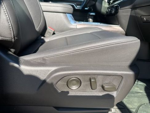 Used 2025 Chevrolet Silverado 1500 LTZ w/ LTZ Premium Package AWD/4WD image 29