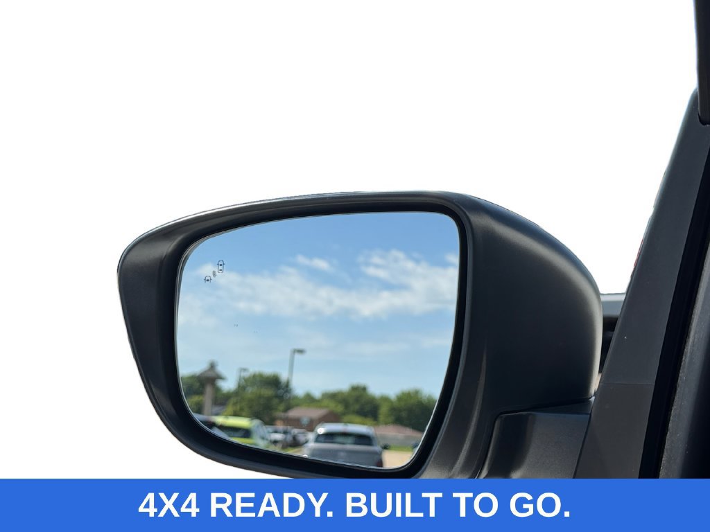 Used 2026 Nissan Frontier PRO-4X AWD/4WD image 19