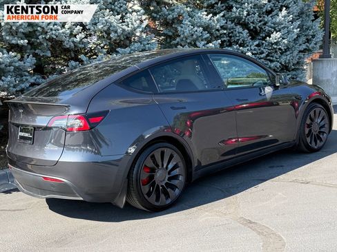 Used 2024 Tesla Model Y Performance AWD/4WD image 9