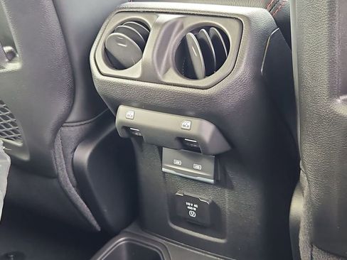 New 2026 Jeep Gladiator Rubicon image 30