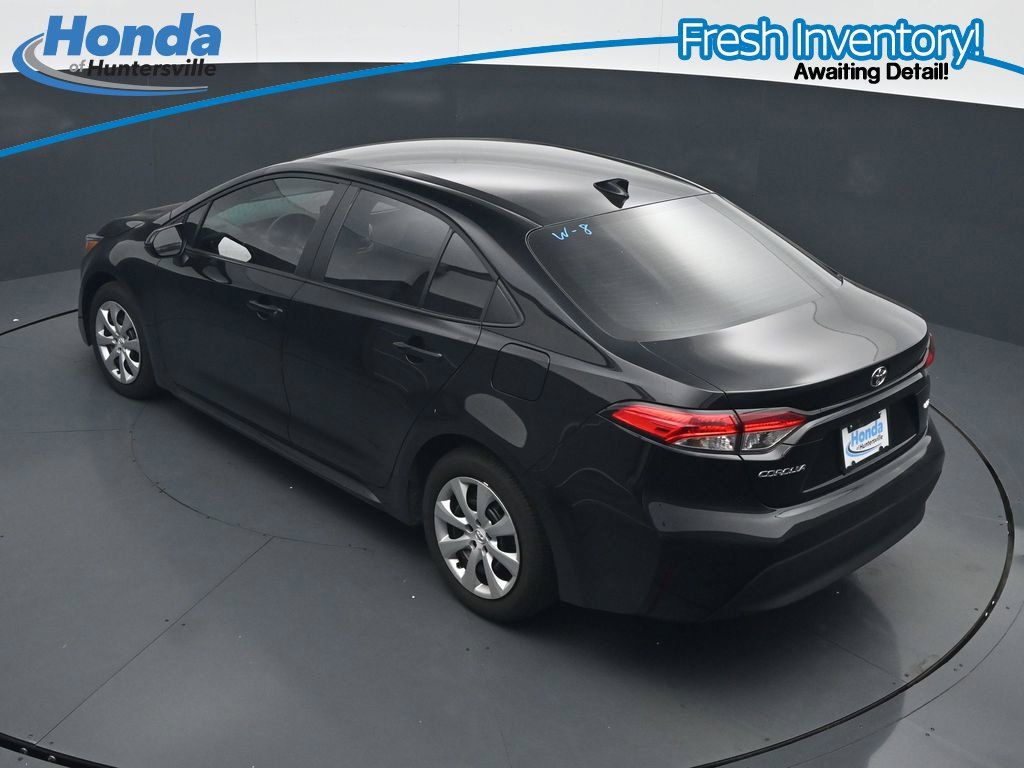 Used 2026 Toyota Corolla LE FWD image 30