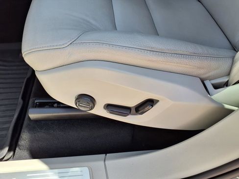 Certified 2024 Volvo XC90 B5 Core w/ Protection Package Premier image 23