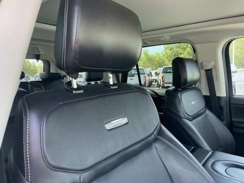 Certified 2025 Ford Expedition Platinum image 37