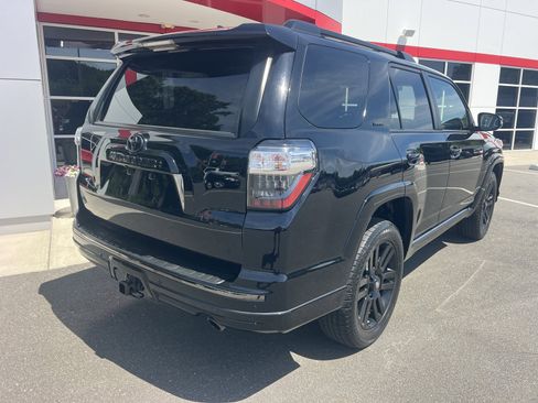 Used 2019 Toyota 4Runner Limited AWD/4WD image 7