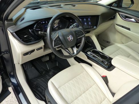 Used 2021 Buick Envision Avenir w/ Technology Package II image 17