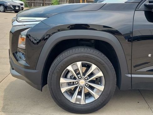 Certified 2025 Chevrolet Equinox LT w/ Safety and Technology Package FWD image 9