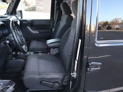 Used 2012 Jeep Wrangler Unlimited Sport image 20