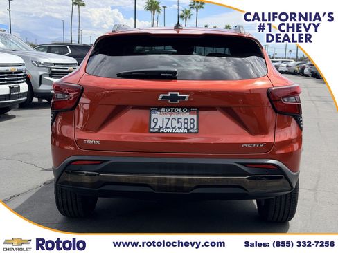 Used 2024 Chevrolet Trax ACTIV w/ Sunroof Package FWD image 5