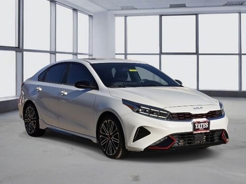 Used 2023 Kia Forte GT w/ GT2 Package image 3