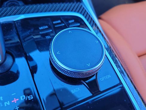 Used 2024 BMW M4 Competition w/ Executive Package image 21