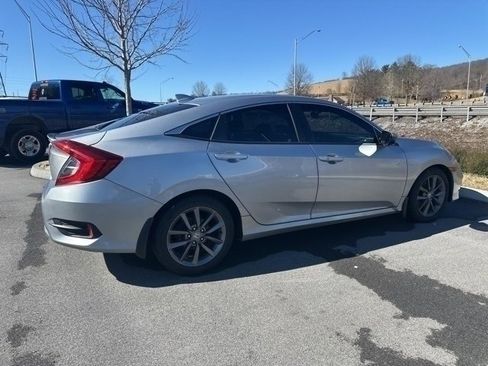 Used 2019 Honda Civic EX image 6