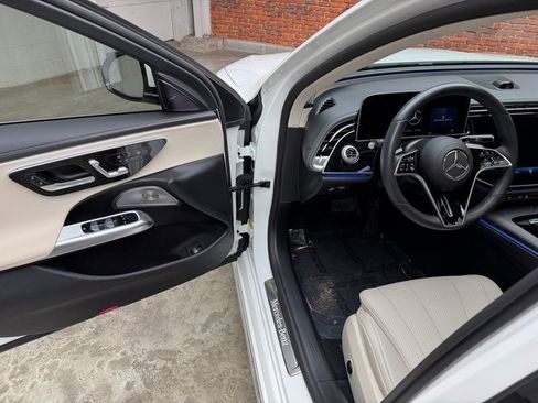 Certified 2024 Mercedes-Benz E 450 4MATIC Sedan image 9