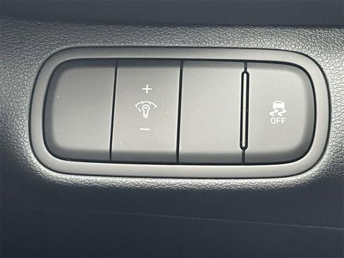 New 2026 Hyundai Venue SE image 17