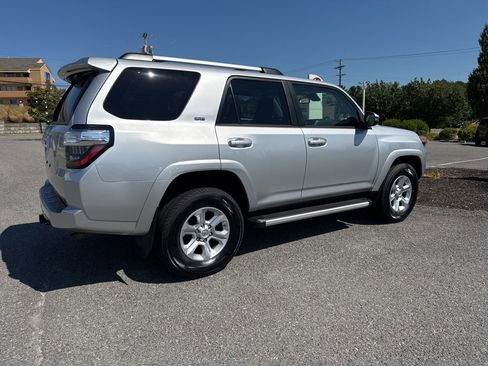 Certified 2021 Toyota 4Runner SR5 Premium image 5