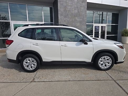 Used 2021 Subaru Forester image 12