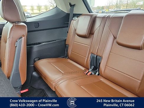 Certified 2023 Volkswagen Atlas SE w/ Black Wheel Package image 49