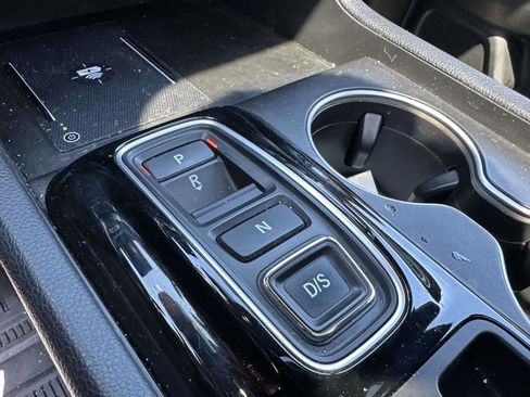 Used 2025 Honda Pilot Black Edition image 22