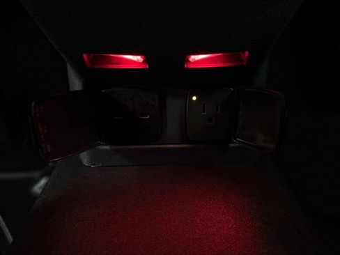 Used 2025 Ford Bronco Badlands image 21