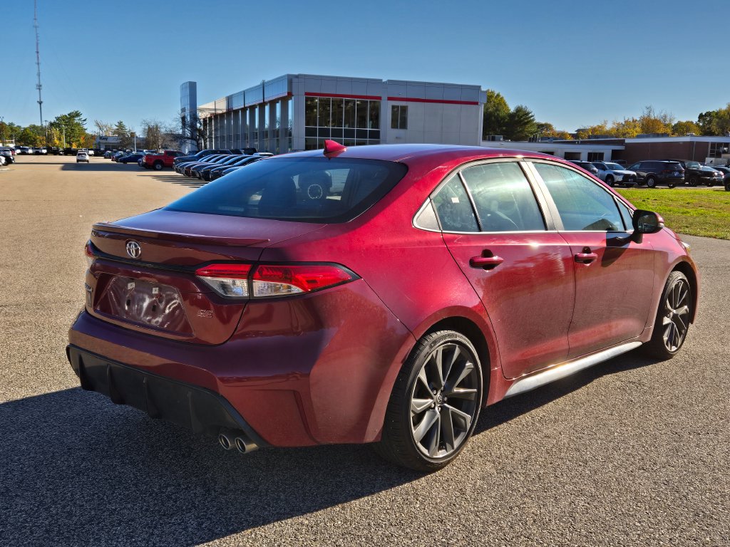 Used 2026 Toyota Corolla SE w/ SE Package FWD image 6