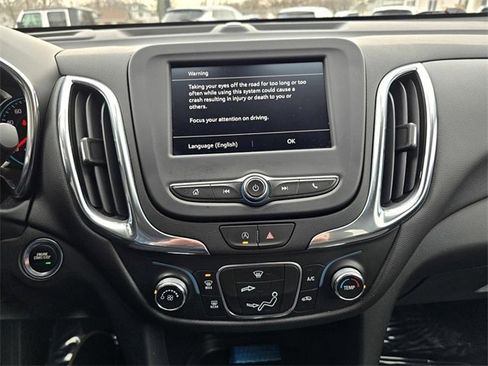 Used 2023 Chevrolet Equinox LT image 36