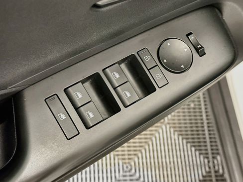Used 2025 Hyundai Kona SEL AWD/4WD image 15