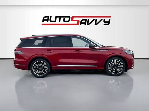 Used 2025 Lincoln Aviator Black Label image 8