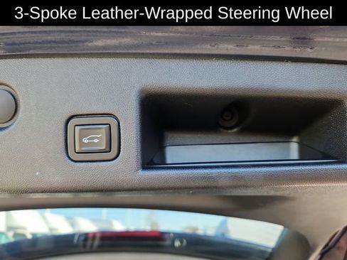 Used 2018 Chevrolet Equinox LT image 33