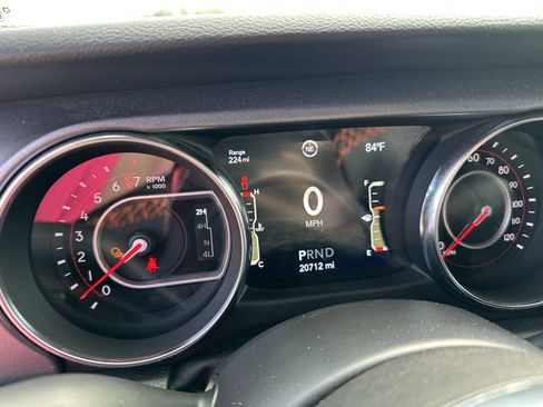 Used 2021 Jeep Gladiator Mojave image 24