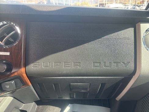 Used 2015 Ford F250 Lariat w/ Chrome Package image 25