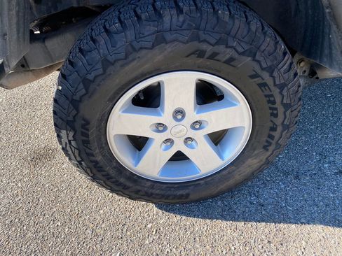 Used 2017 Jeep Wrangler Unlimited Sport w/ Quick Order Package 24S image 29