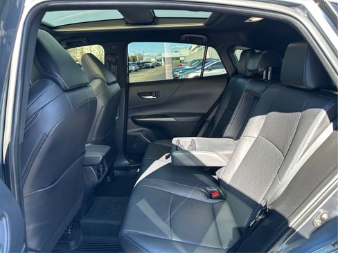 Used 2023 Toyota Venza Limited AWD/4WD image 10