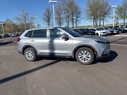 Used 2023 Honda CR-V LX image 7