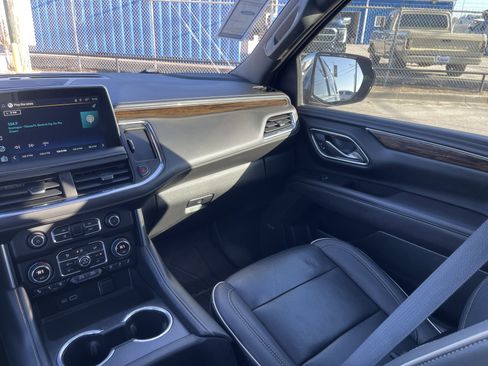 Used 2022 Chevrolet Tahoe Premier image 32