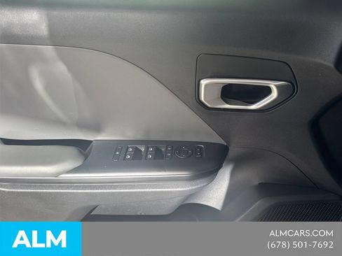 Used 2025 Kia K4 FWD image 13