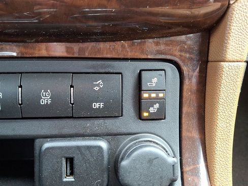 Used 2017 Buick Enclave Leather AWD/4WD image 28