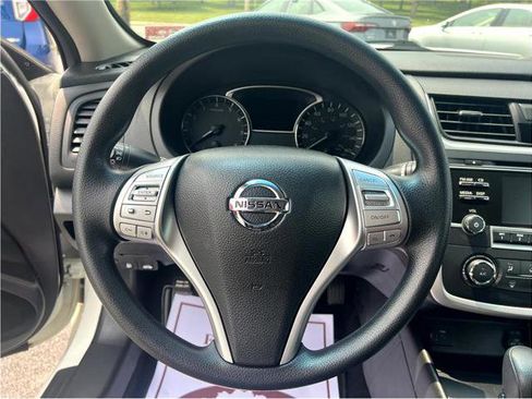 Used 2017 Nissan Altima 2.5 S w/ Power Driver Seat Package image 6