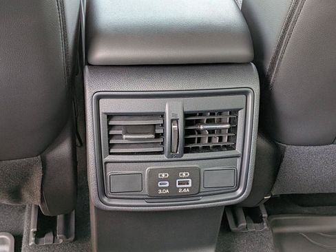 Certified 2026 Subaru Forester Premium AWD/4WD image 31