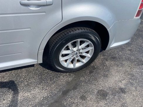 Used 2019 Ford Flex SE image 24